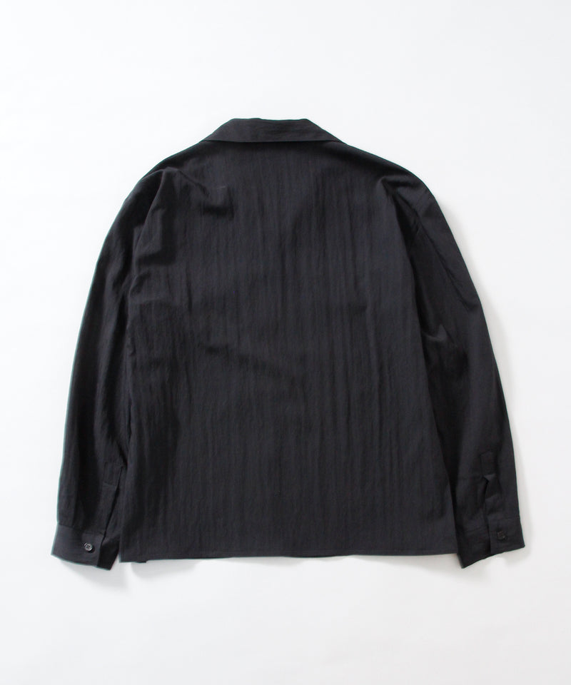Loose pocket shirt
