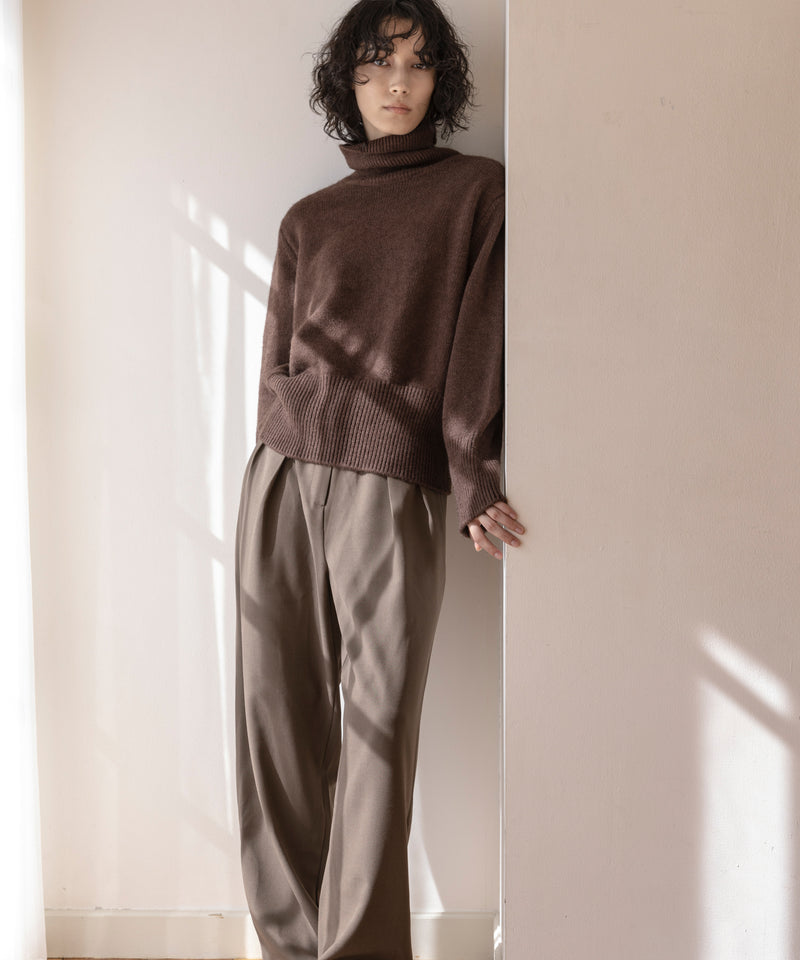 Pin tuck Slacks pants