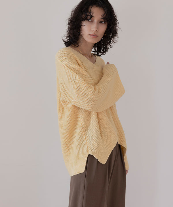 Loose fit KNIT TOPS