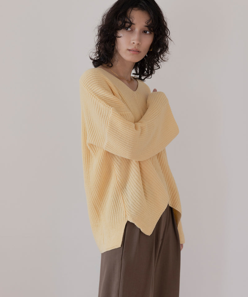 Loose fit KNIT TOPS