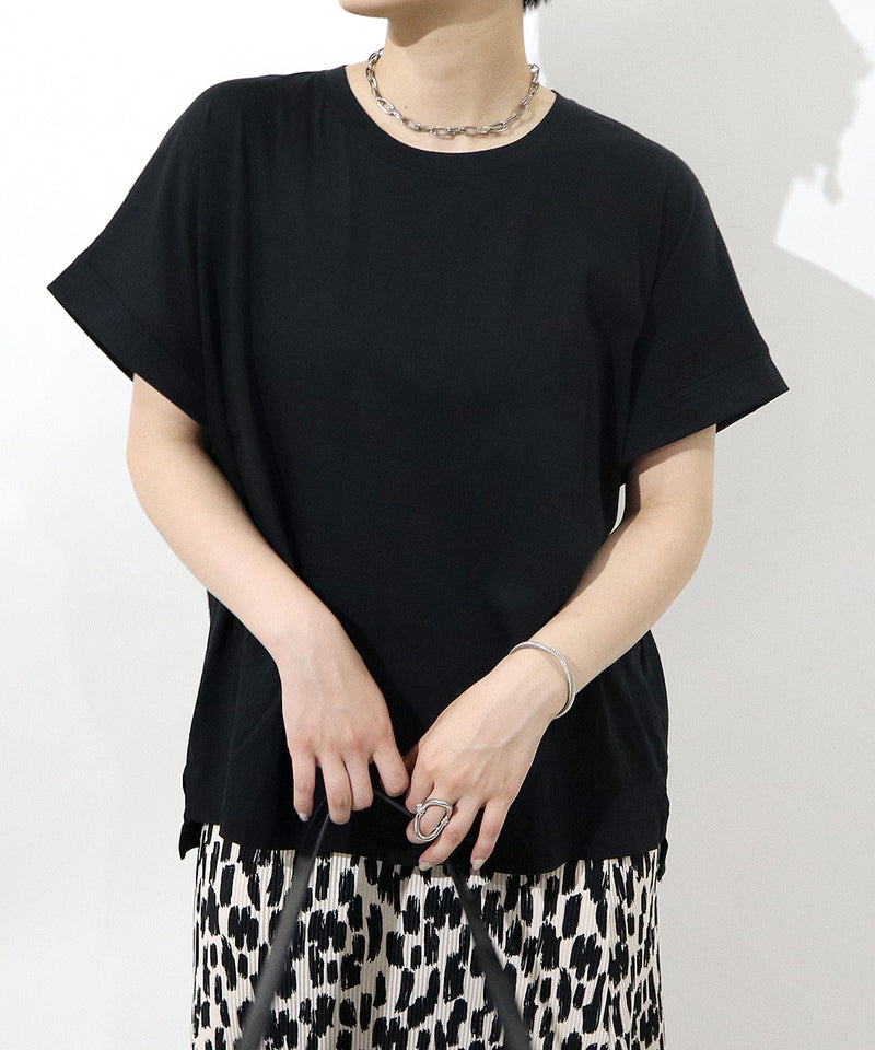 Loose fit T-SHIRT