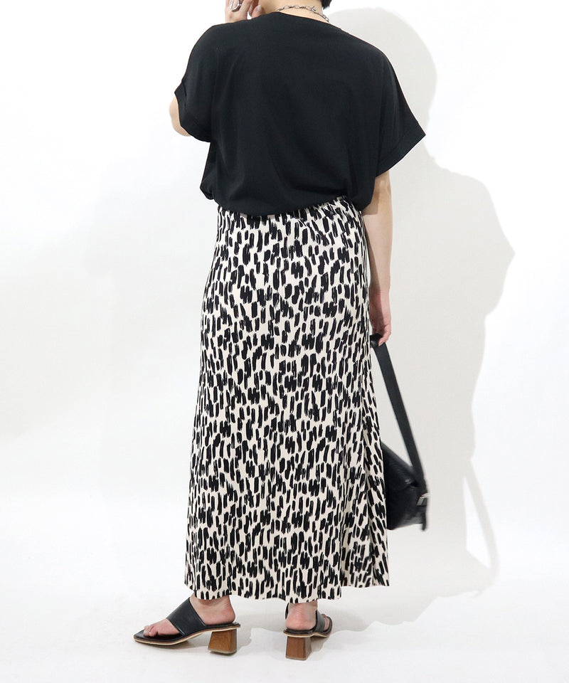 Loose fit T-SHIRT