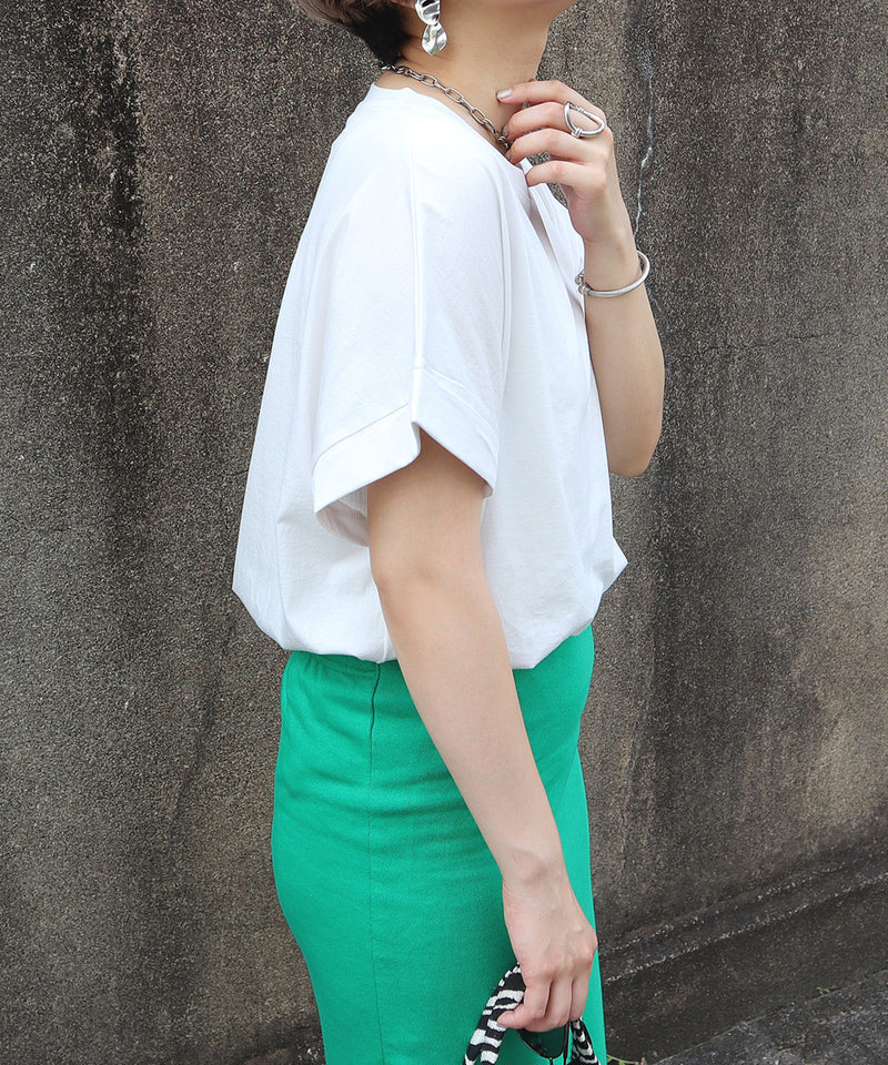 Loose fit T-SHIRT